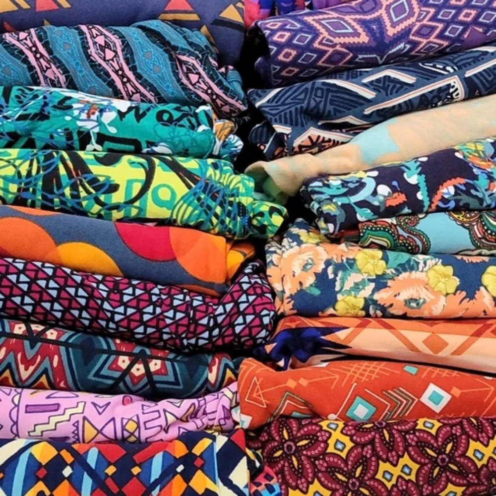 10 LuLaRoe Leggings Tall & Curvy Mystery Box - Picture 8 of 11